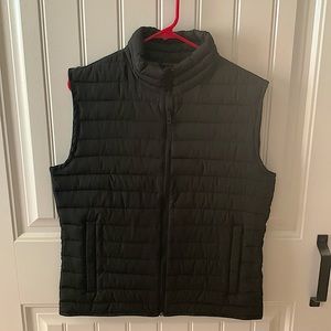 Gap men’s small black vest